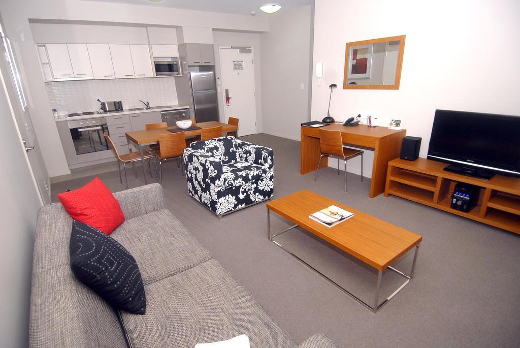 Gladstone Downtown Central Apartment Hotel Official Room photo