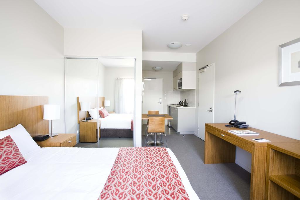 Gladstone Downtown Central Apartment Hotel Official Exterior photo